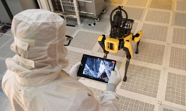 Robotic service robot